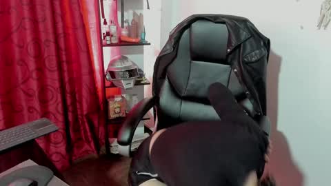 baby_punkk online show from January 2025 05:48:01 PM
