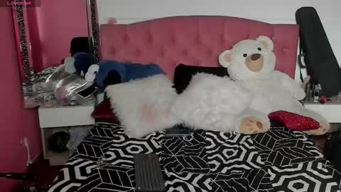 baby_punkk online show from February 2025 08:58:02 PM