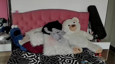 baby_punkk online show from February 2025 05:04:01 PM
