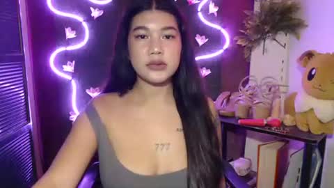 mae online show from November 2025 02:12:01 AM