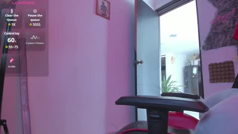 Snapshot of baby_smith chatting on March 2025 02:23:02 PM FOLLOW ME online show from March 2025 02:23:02 PM