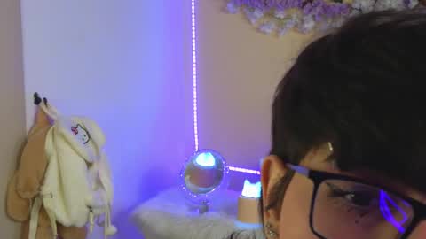 Snapshot of baby_xian chatting on February 2025 01:40:01 AM  Dani  online show from February 2025 01:40:01 AM