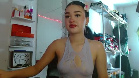 babybombom08 online show from June 2026 07:15:02 PM