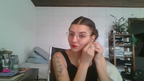 babydemon6 online show from September 2025 12:28:02 PM