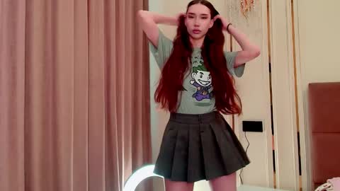 Snapshot of babylisabrown chatting on May 2026 04:30:02 AM Annie online show from May 2026 04:30:02 AM