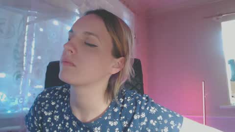 Sonya online show from March 2025 05:44:02 AM