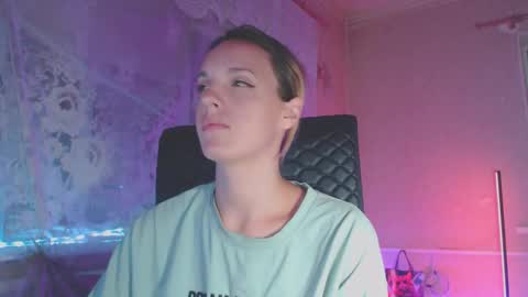 Sonya online show from September 2025 08:31:01 PM