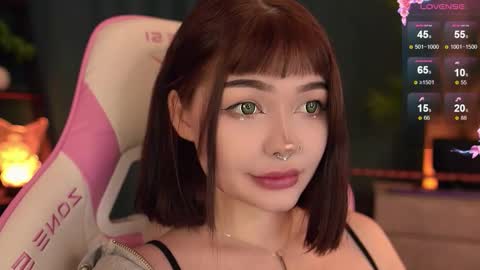 Nika online show from November 2025 08:51:01 PM