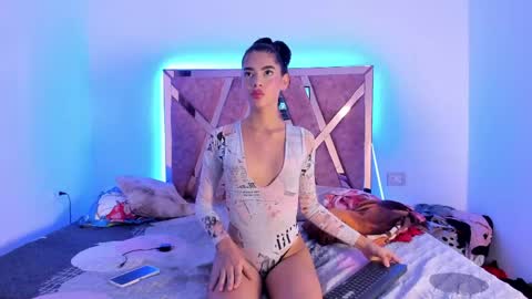 Snapshot of babyvale_ chatting on May 2026 08:58:02 PM Valentina online show from May 2026 08:58:02 PM