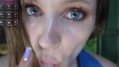 Snapshot of babyyli chatting on January 2025 03:24:02 PM Chloe online show from January 2025 03:24:02 PM