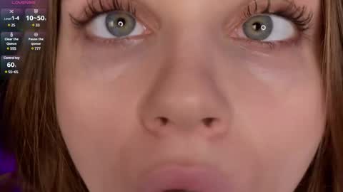 Snapshot of babyyli chatting on January 2025 06:17:01 PM Chloe online show from January 2025 06:17:01 PM