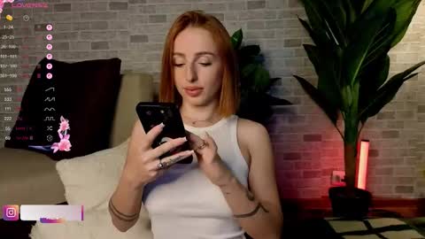 BabyyyLuna online show from September 2025 02:11:01 AM