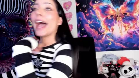 Snapshot of bad_cherry chatting on January 2025 11:29:01 PM Bratty Lanita - independent online show from January 2025 11:29:01 PM
