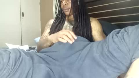 Snapshot of bad_dawgg chatting on February 2025 09:09:01 PM rastafaria online show from February 2025 09:09:01 PM