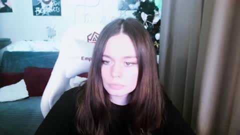 Lin online show from December 2024 06:10:01 PM