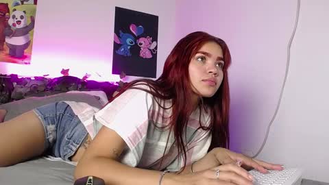 Snapshot of bad_girl_2003 chatting on January 2025 04:15:01 AM Angeles online show from January 2025 04:15:01 AM