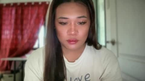 AMARA - FOLLOW ME AND THUMBS UP online show from July 2026 02:51:02 AM