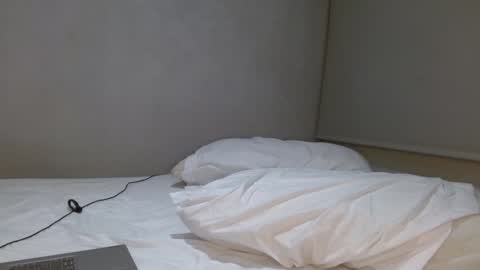 Snapshot of badbunny_69_ chatting on January 2025 01:54:01 AM badbunny_69_ online show from January 2025 01:54:01 AM