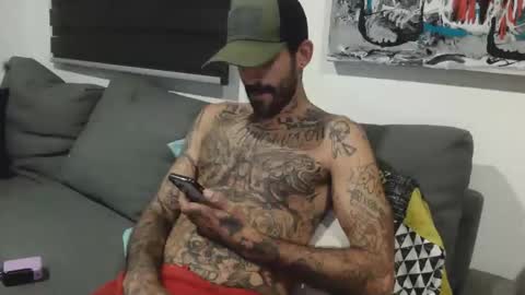 BadCouple  online show from October 2025 11:57:01 PM