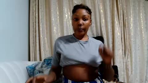Snapshot of baddestslut001 chatting on June 2026 07:27:02 PM baddestslut001 online show from June 2026 07:27:02 PM