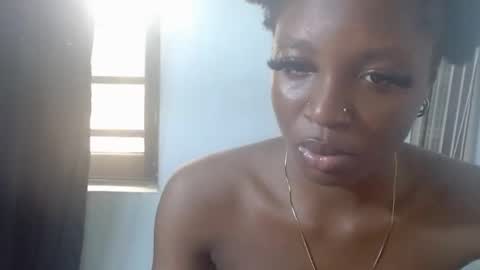 baddiebitchx online show from April 2026 11:25:01 AM