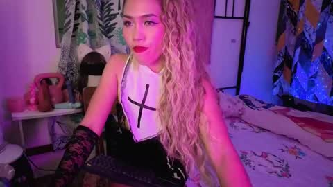 Snapshot of badlilbambi chatting on October 2025 12:13:02 PM badlilbambi online show from October 2025 12:13:02 PM