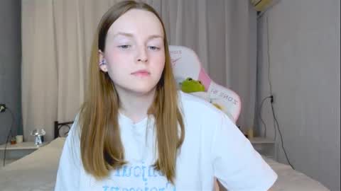 Snapshot of bae_cake__ chatting on September 2025 04:41:02 PM Alice online show from September 2025 04:41:02 PM