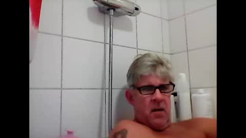 Snapshot of baggelina75 chatting on December 2024 07:53:02 PM baggelina75 online show from December 2024 07:53:02 PM