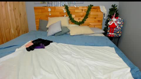 holly online show from January 2025 06:56:01 PM