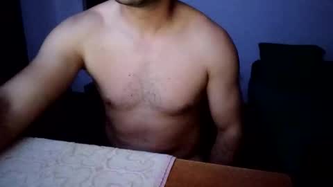 baiat_frumusel online show from November 2025 10:30:02 PM