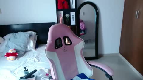 sandra online show from October 2025 03:24:02 PM