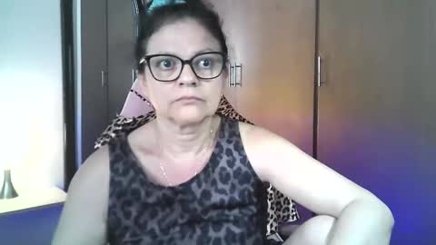 Snapshot of bailarina_atrevida chatting on May 2026 07:19:02 PM sandra online show from May 2026 07:19:02 PM