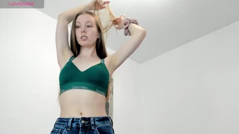 Kira online show from April 2026 03:22:02 PM