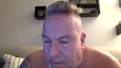 Snapshot of banana5289 chatting on December 2024 02:05:01 AM banana5289 online show from December 2024 02:05:01 AM