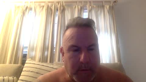 Snapshot of banana5289 chatting on January 2025 08:26:01 PM banana5289 online show from January 2025 08:26:01 PM