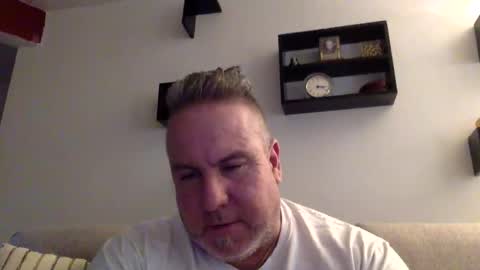 Snapshot of banana5289 chatting on February 2025 08:14:02 PM banana5289 online show from February 2025 08:14:02 PM