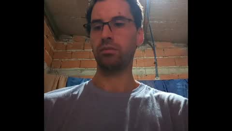 Ezequiel online show from April 2026 02:11:02 AM