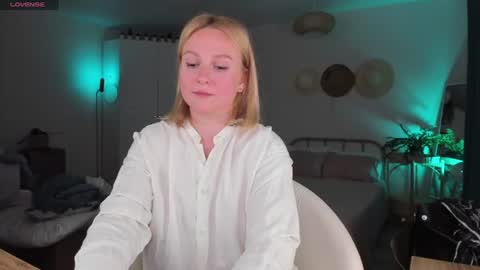 Allie online show from July 2026 07:35:02 PM