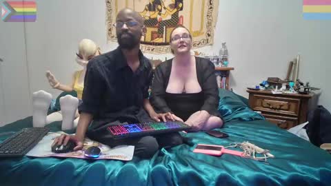 Snapshot of bandohusbando chatting on September 2025 02:27:01 AM Bando Husbando online show from September 2025 02:27:01 AM