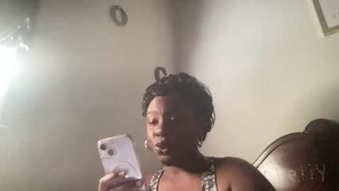 Chelly online show from April 2026 08:22:01 PM