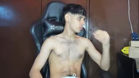 Snapshot of banmeel chatting on October 2025 12:44:02 AM Damiano online show from October 2025 12:44:02 AM