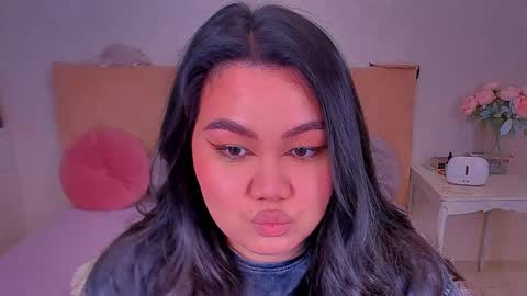 Snapshot of barbara_bb chatting on December 2024 02:42:01 AM Barbie Kim online show from December 2024 02:42:01 AM