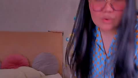 Snapshot of barbara_bb chatting on December 2024 06:31:02 AM Barbie Kim online show from December 2024 06:31:02 AM