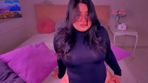 Snapshot of barbara_bb chatting on February 2025 08:58:01 PM Barbie Kim online show from February 2025 08:58:01 PM