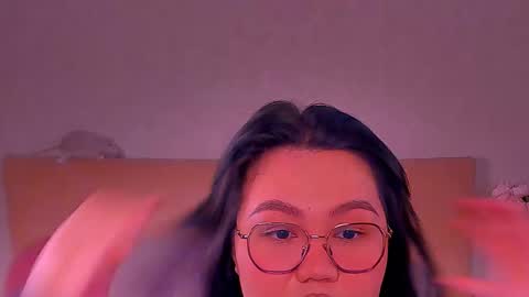 Snapshot of barbara_bb chatting on February 2025 10:48:01 PM Barbie Kim online show from February 2025 10:48:01 PM