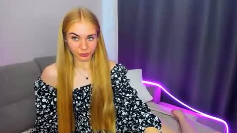 Snapshot of barbarachic chatting on June 2026 02:04:01 PM BarbaraChic online show from June 2026 02:04:01 PM