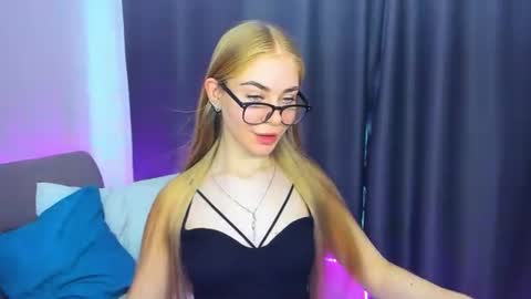 Snapshot of barbarachic chatting on June 2026 11:03:01 AM BarbaraChic online show from June 2026 11:03:01 AM