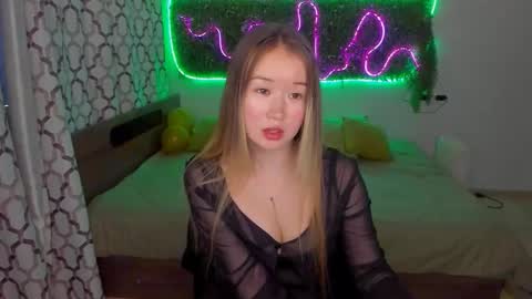 Snapshot of barbaramiles chatting on December 2024 11:07:02 AM Barbara online show from December 2024 11:07:02 AM