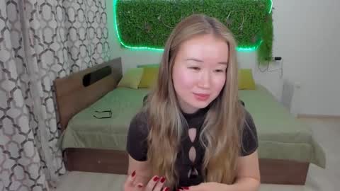 Snapshot of barbaramiles chatting on February 2025 01:54:02 PM Barbara online show from February 2025 01:54:02 PM