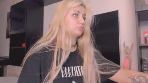 barbarasiren online show from October 2025 06:31:02 PM